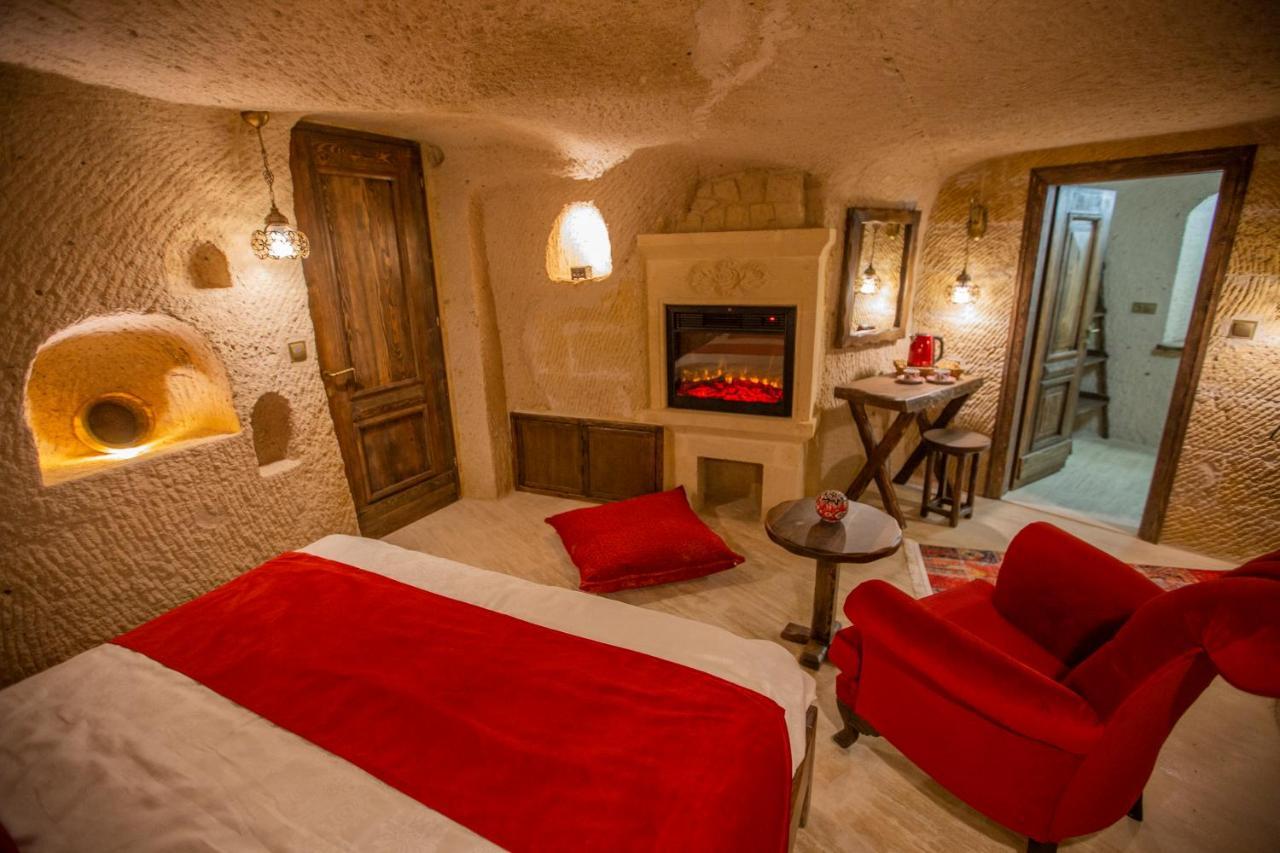 לינה וארוחת בוקר אוצ'יסר Mak'S Cave House מראה חיצוני תמונה
