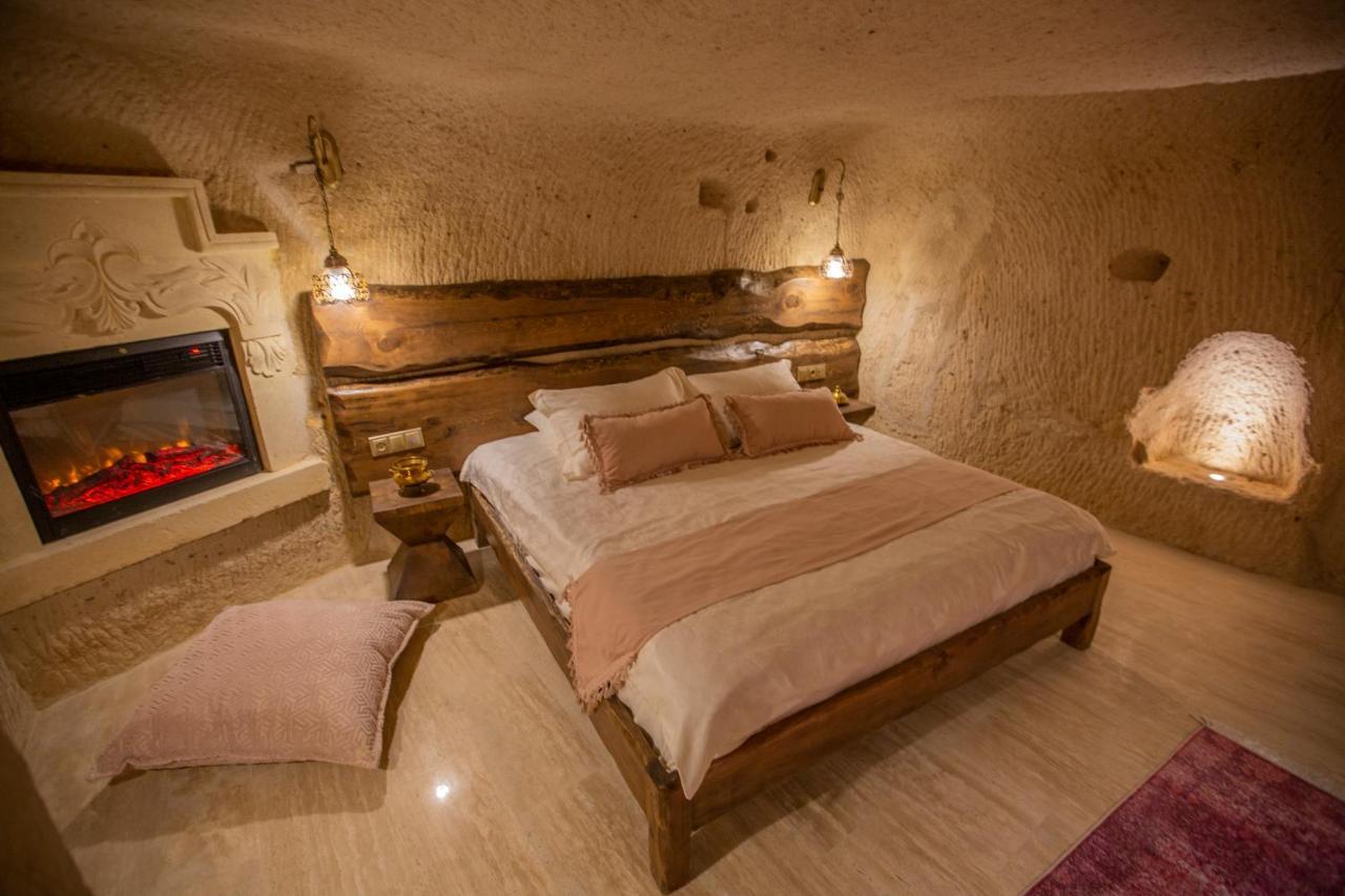 לינה וארוחת בוקר אוצ'יסר Mak'S Cave House מראה חיצוני תמונה
