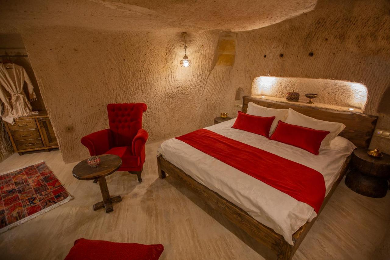 לינה וארוחת בוקר אוצ'יסר Mak'S Cave House מראה חיצוני תמונה