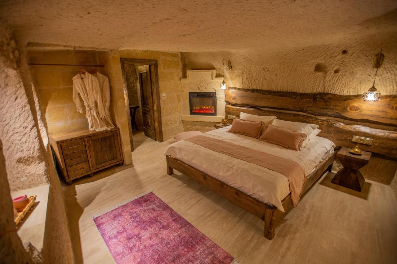 לינה וארוחת בוקר אוצ'יסר Mak'S Cave House מראה חיצוני תמונה