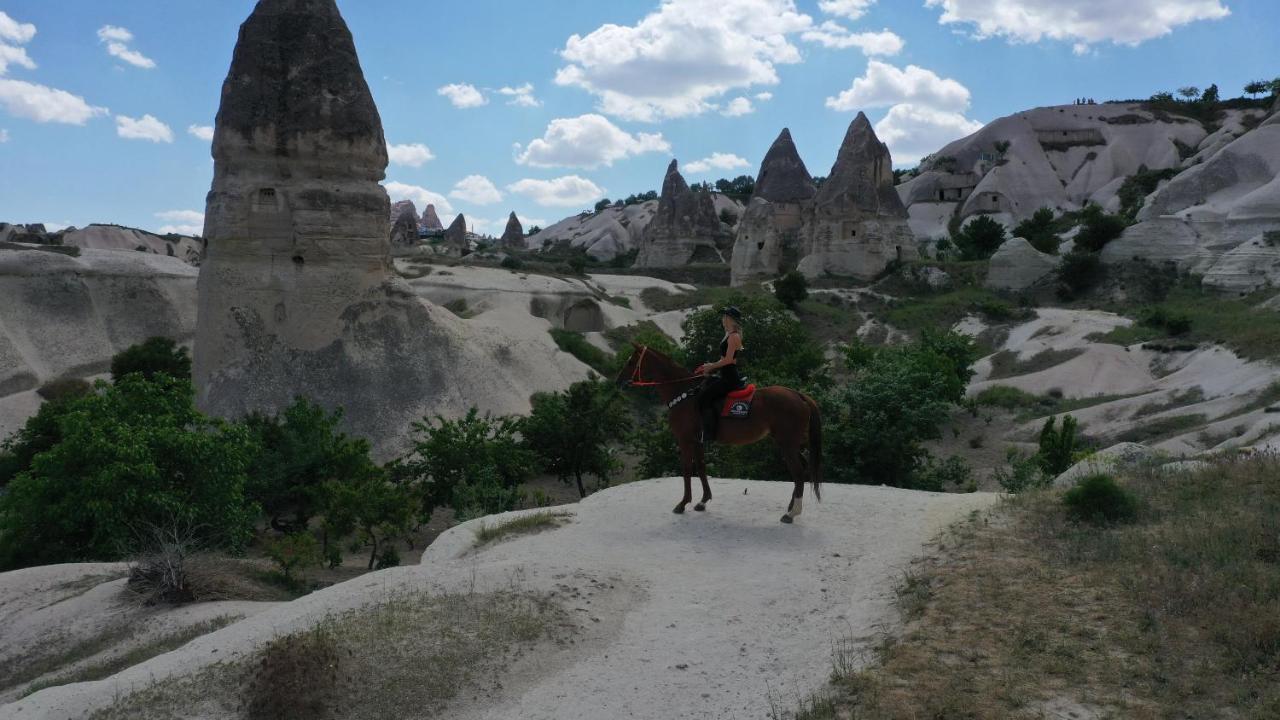 לינה וארוחת בוקר אוצ'יסר Mak'S Cave House מראה חיצוני תמונה